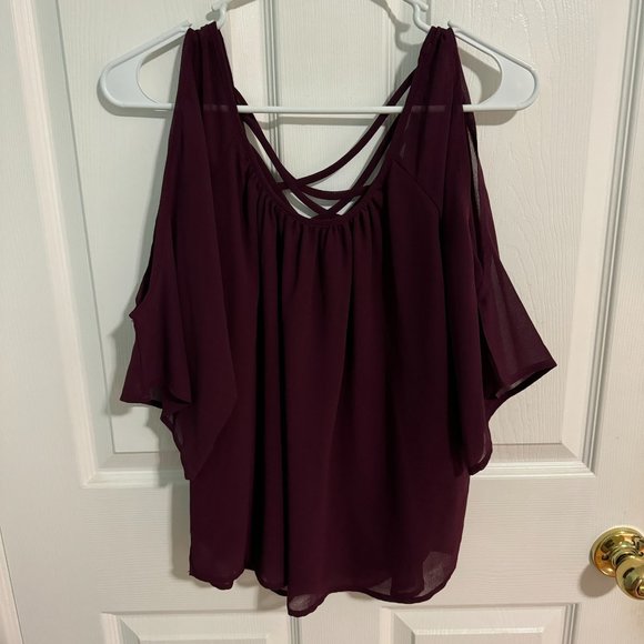 Charlotte Russe - Maroon Flowy Tank w/ Shoulder Sleeves - Picture 2 of 5